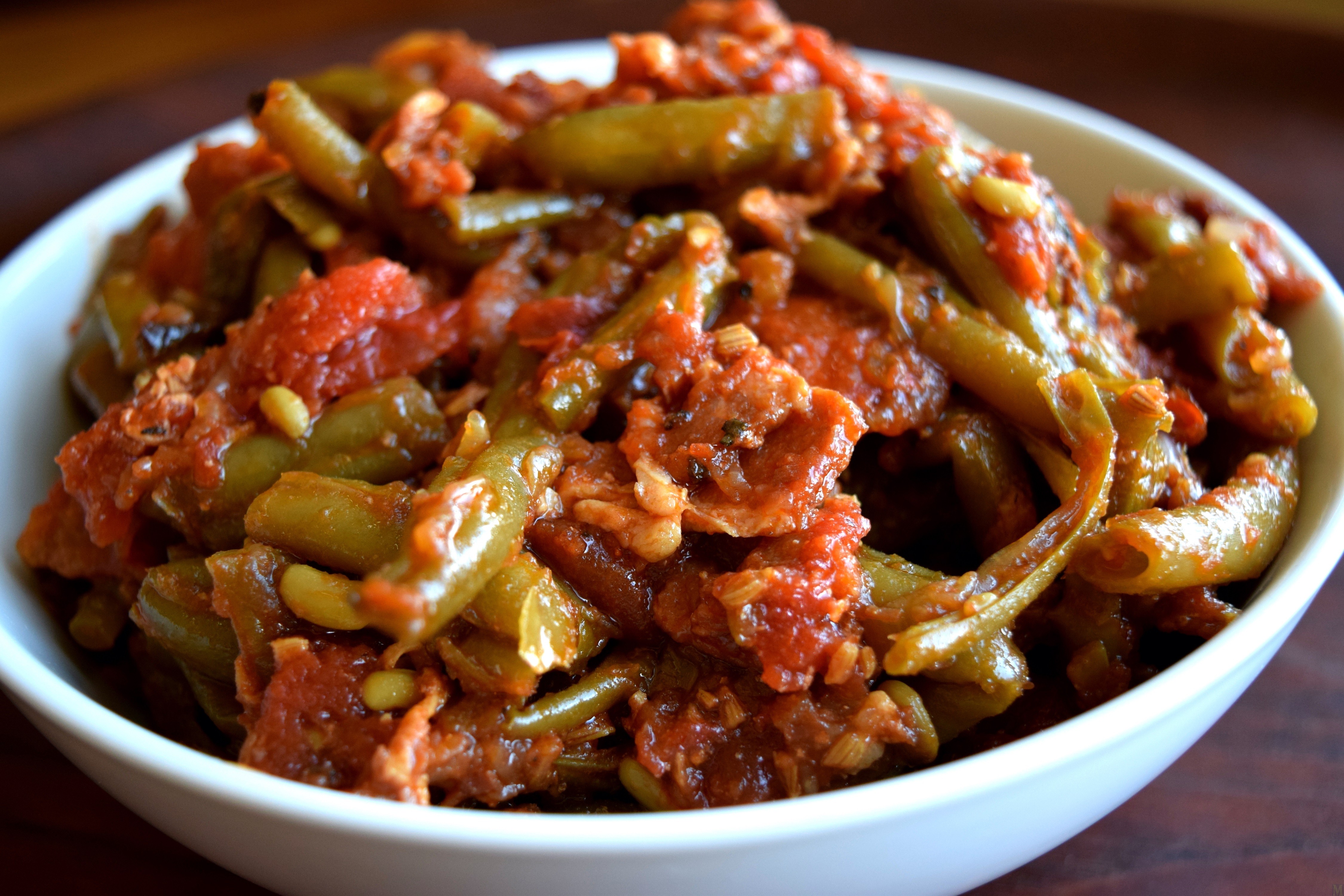 Braised Green Beans with Tomato and Fennel - Make It Like a Man!